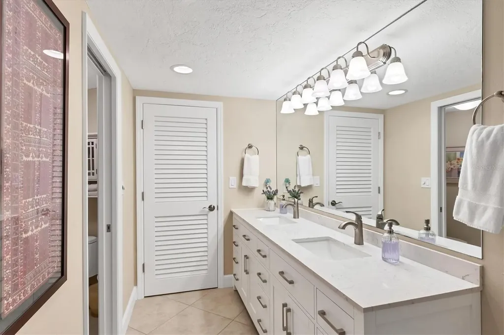 4805 Gulf Of Mexico Drive Longboat Key FL 34228