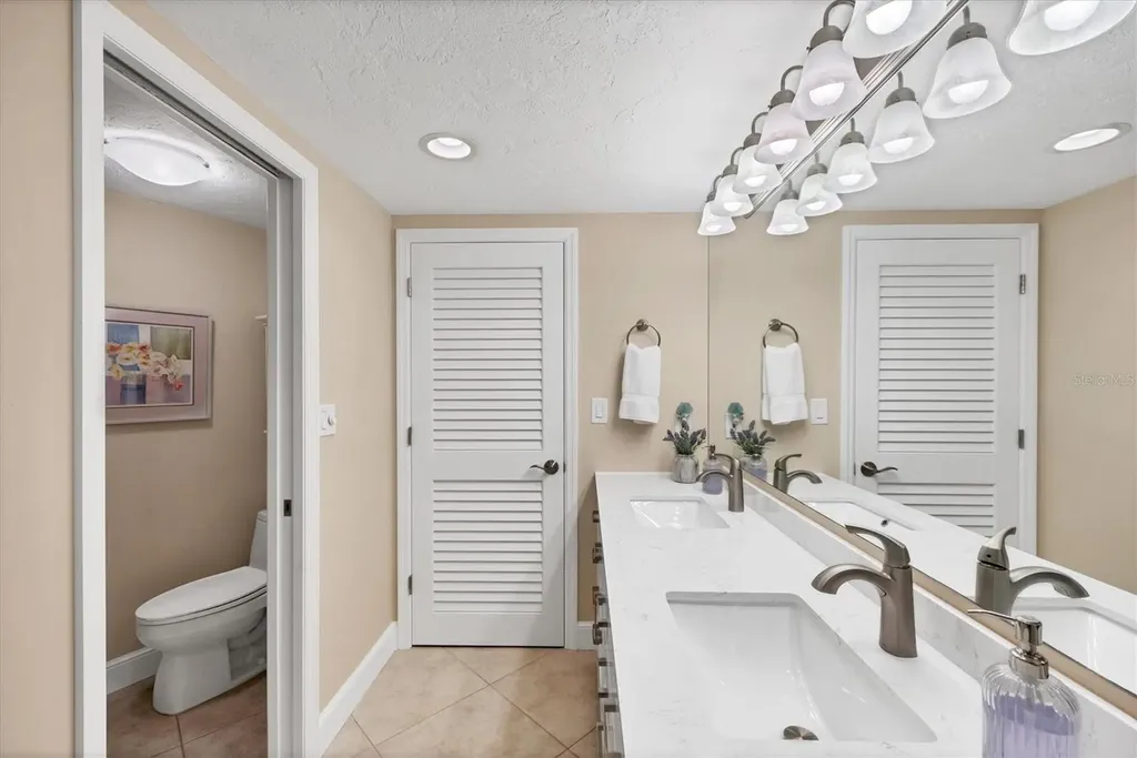 4805 Gulf Of Mexico Drive Longboat Key FL 34228