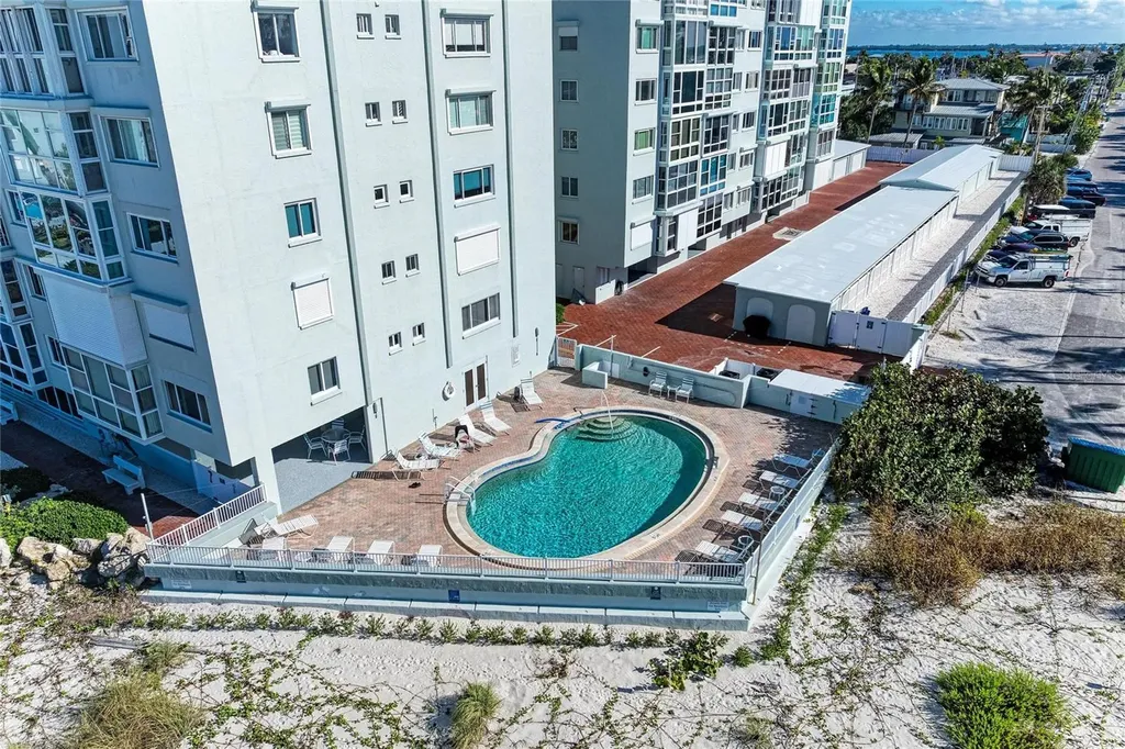 5200 Gulf Drive Holmes Beach FL 34217