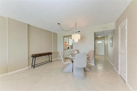 5200 Gulf Drive Holmes Beach FL 34217