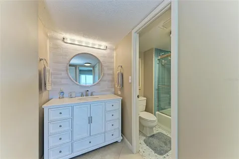 5200 Gulf Drive Holmes Beach FL 34217