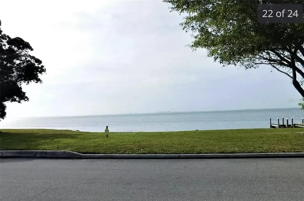 8185 Longbay Boulevard Sarasota FL 34243