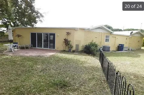 8185 Longbay Boulevard Sarasota FL 34243