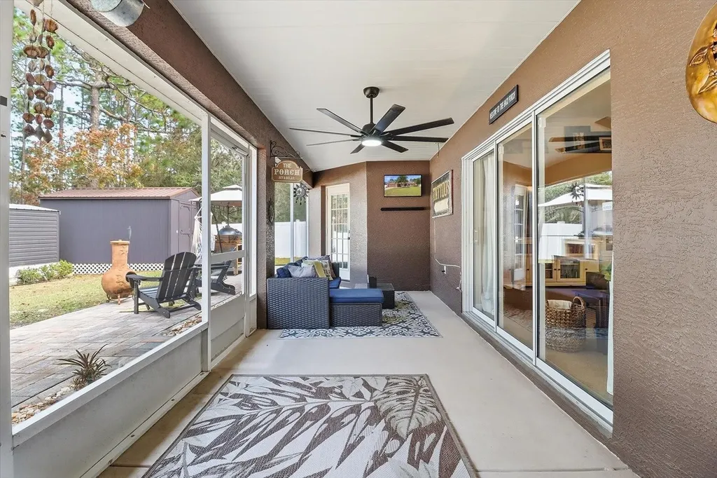 1021 W Champlain Lane Citrus Springs FL 34434