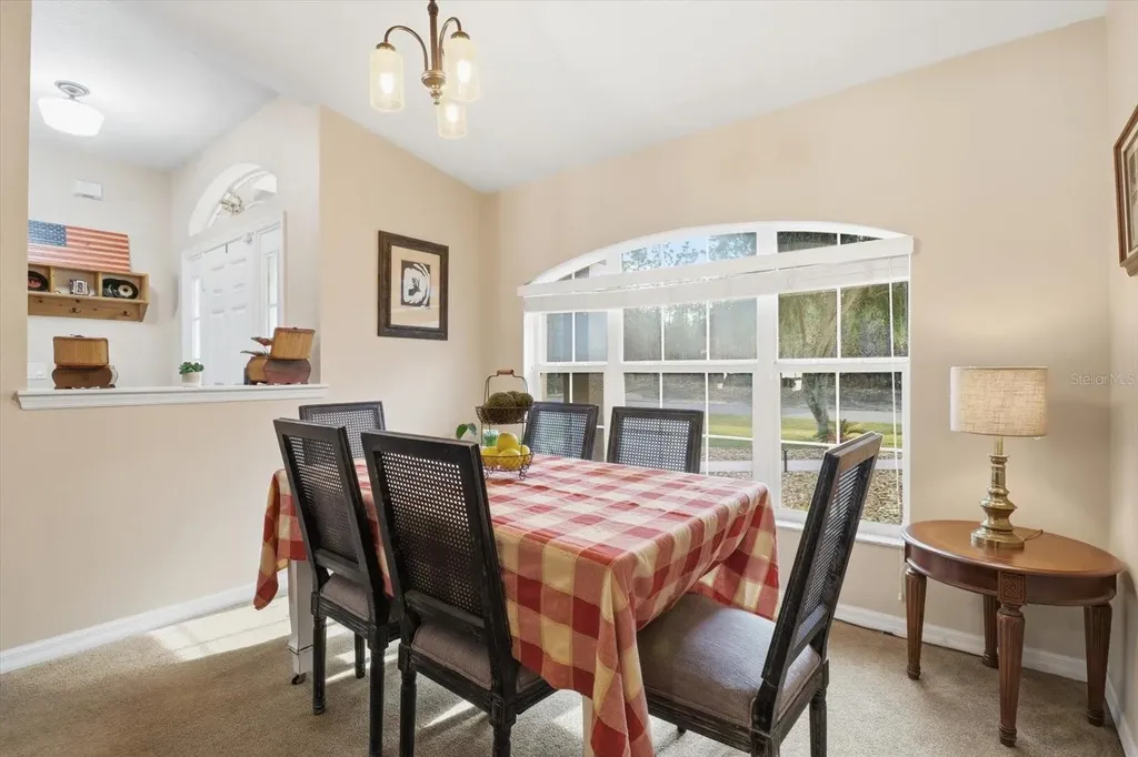 1021 W Champlain Lane Citrus Springs FL 34434