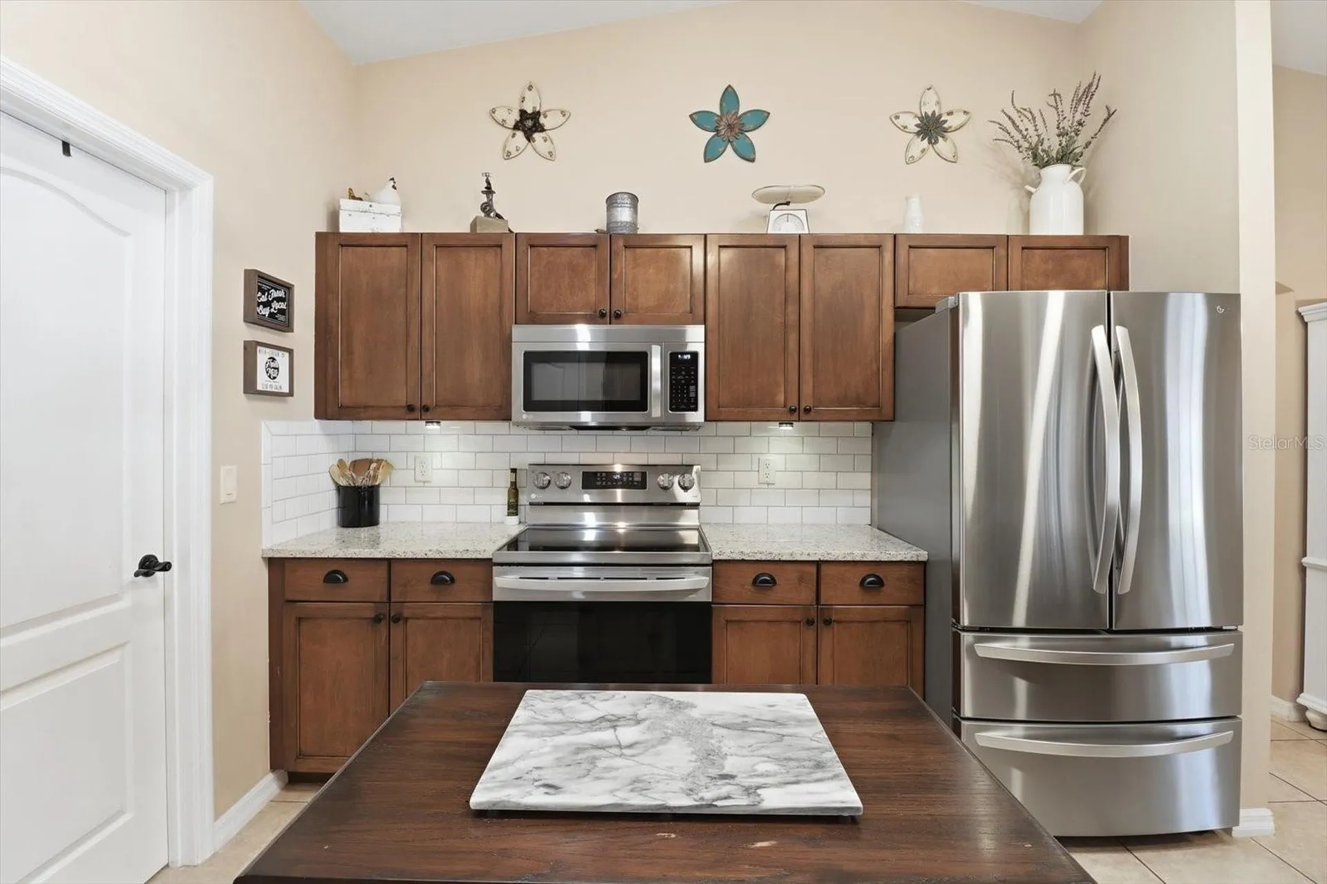 1021 W Champlain Lane Citrus Springs FL 34434