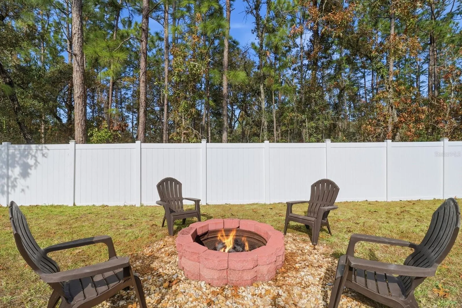 1021 W Champlain Lane Citrus Springs FL 34434