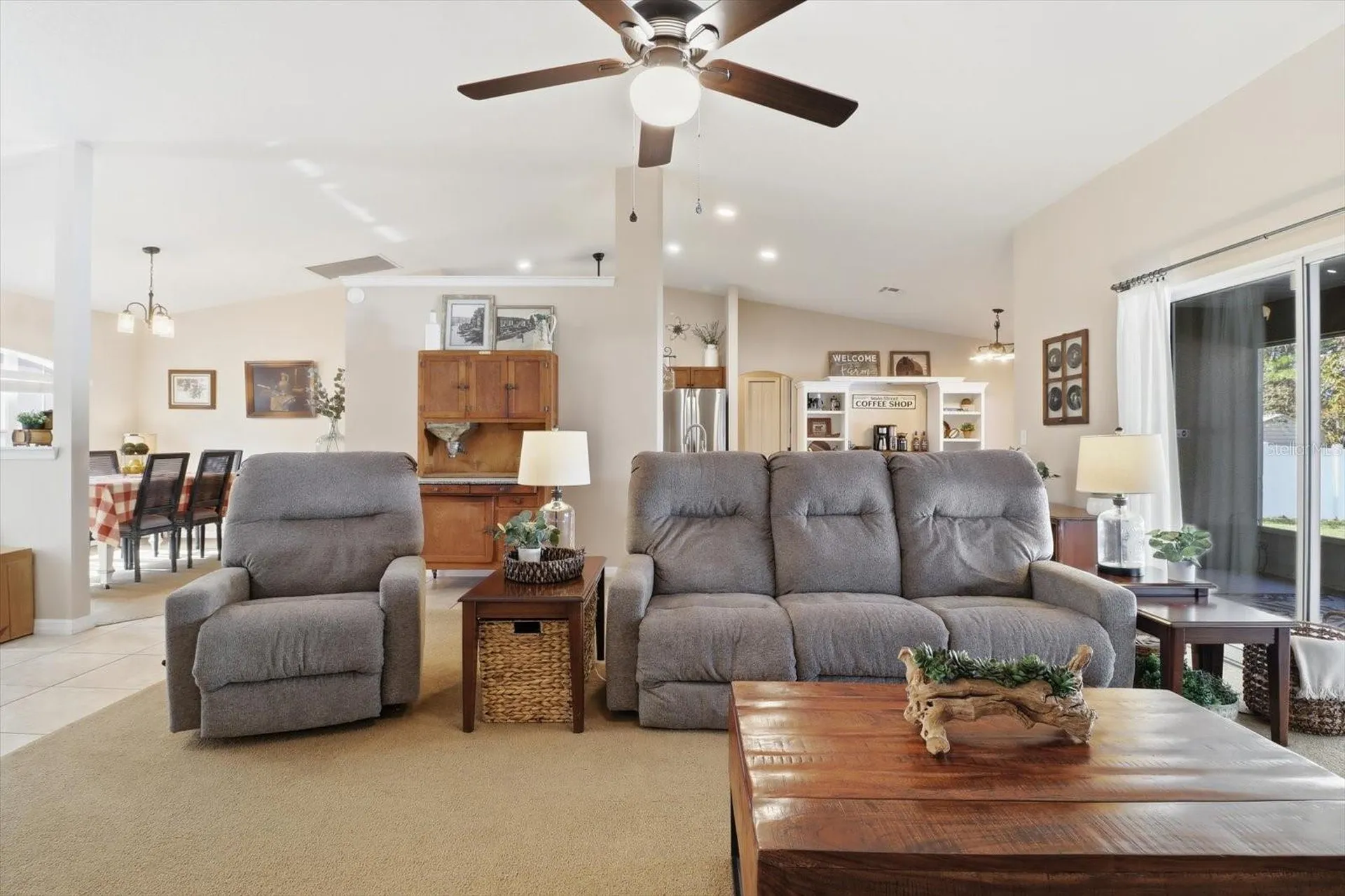 1021 W Champlain Lane Citrus Springs FL 34434
