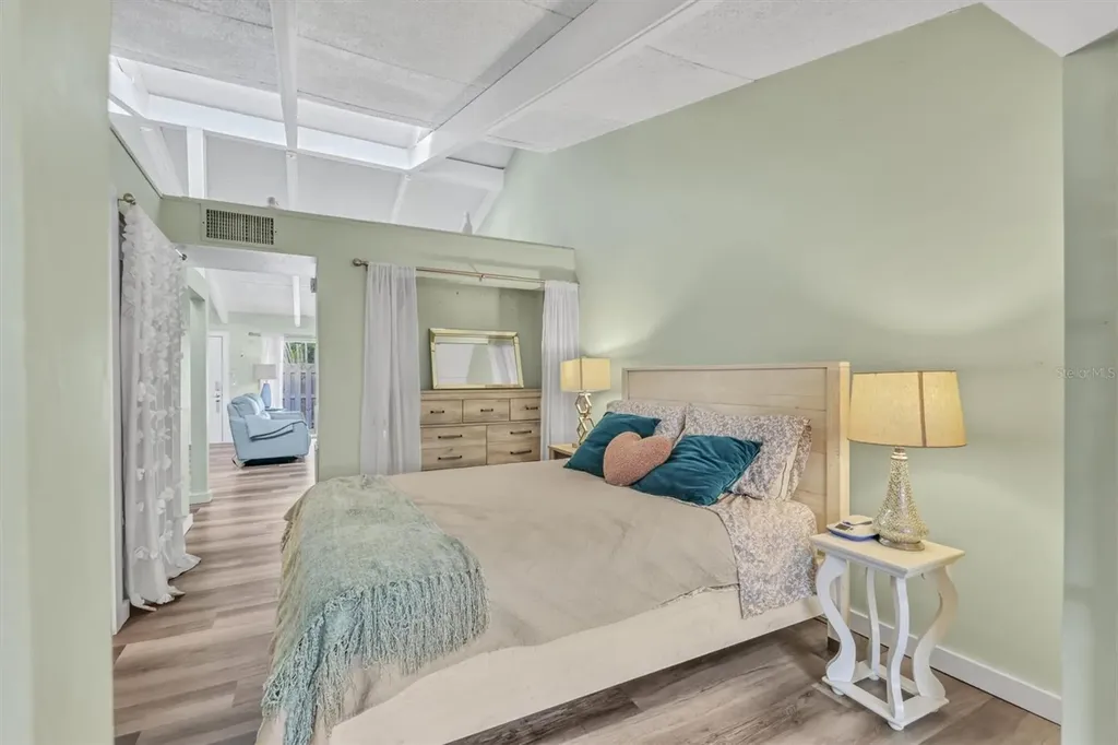 500 N Jefferson Avenue Sarasota FL 34237