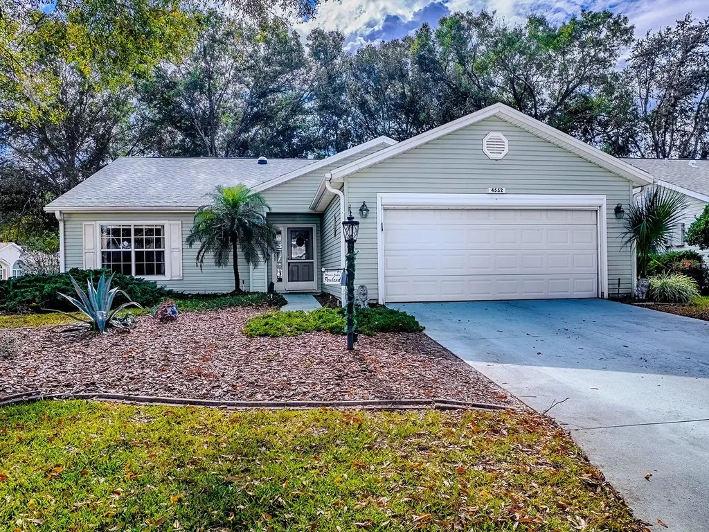 4552 Peach Tree Street Leesburg FL 34748