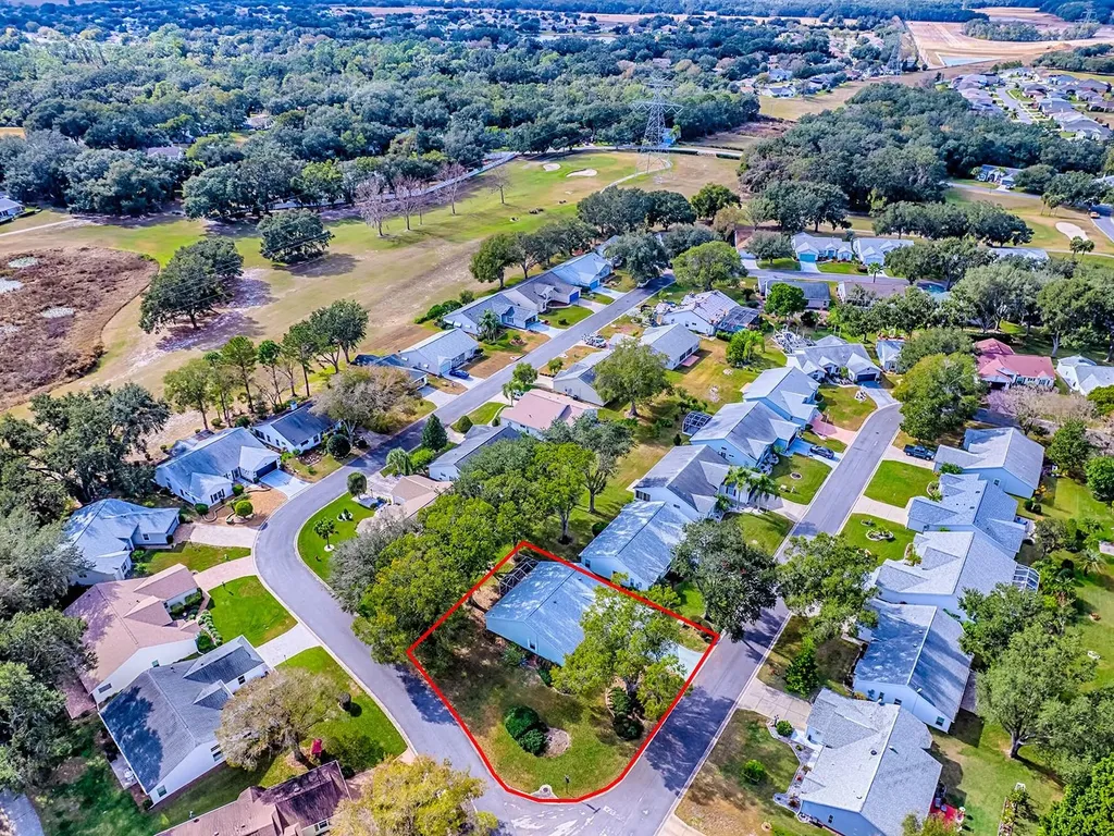 4552 Peach Tree Street Leesburg FL 34748