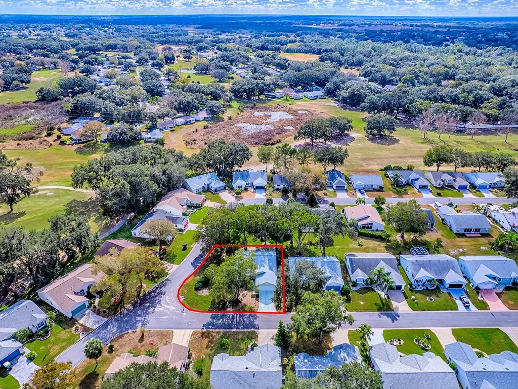 4552 Peach Tree Street Leesburg FL 34748