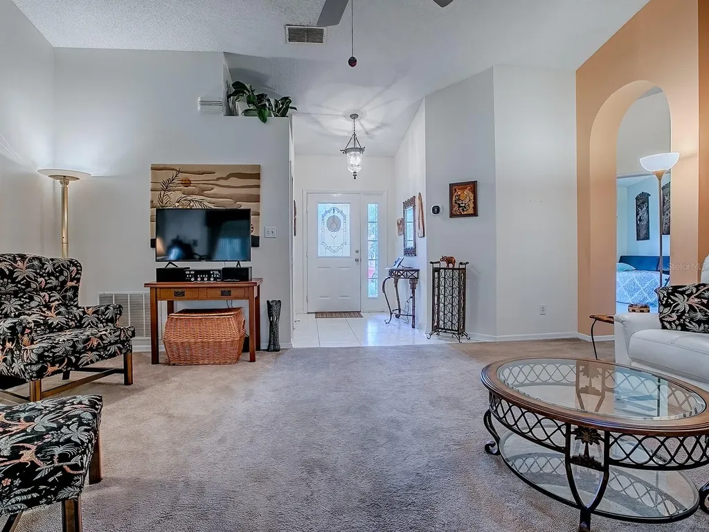 4552 Peach Tree Street Leesburg FL 34748