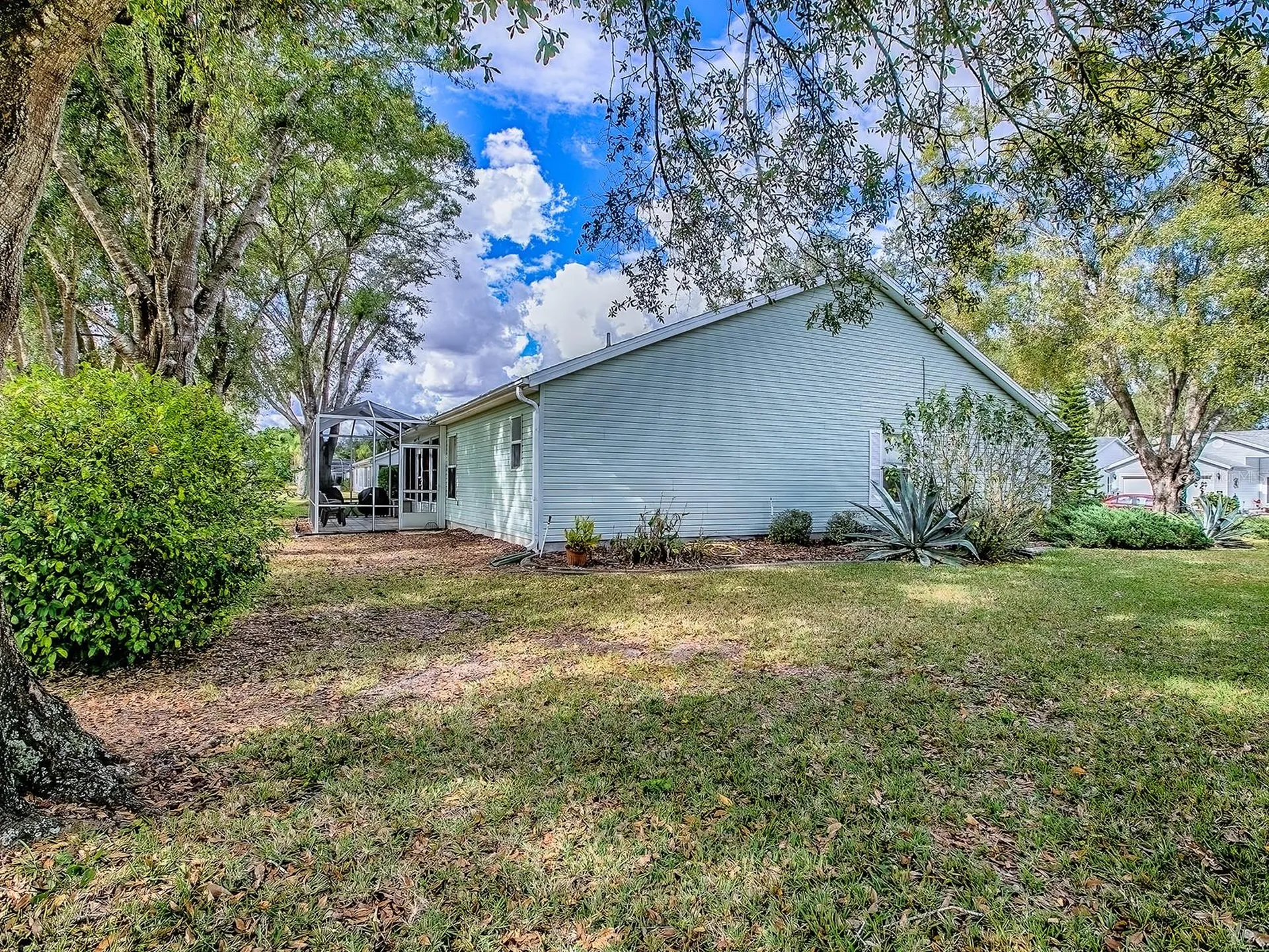 4552 Peach Tree Street Leesburg FL 34748