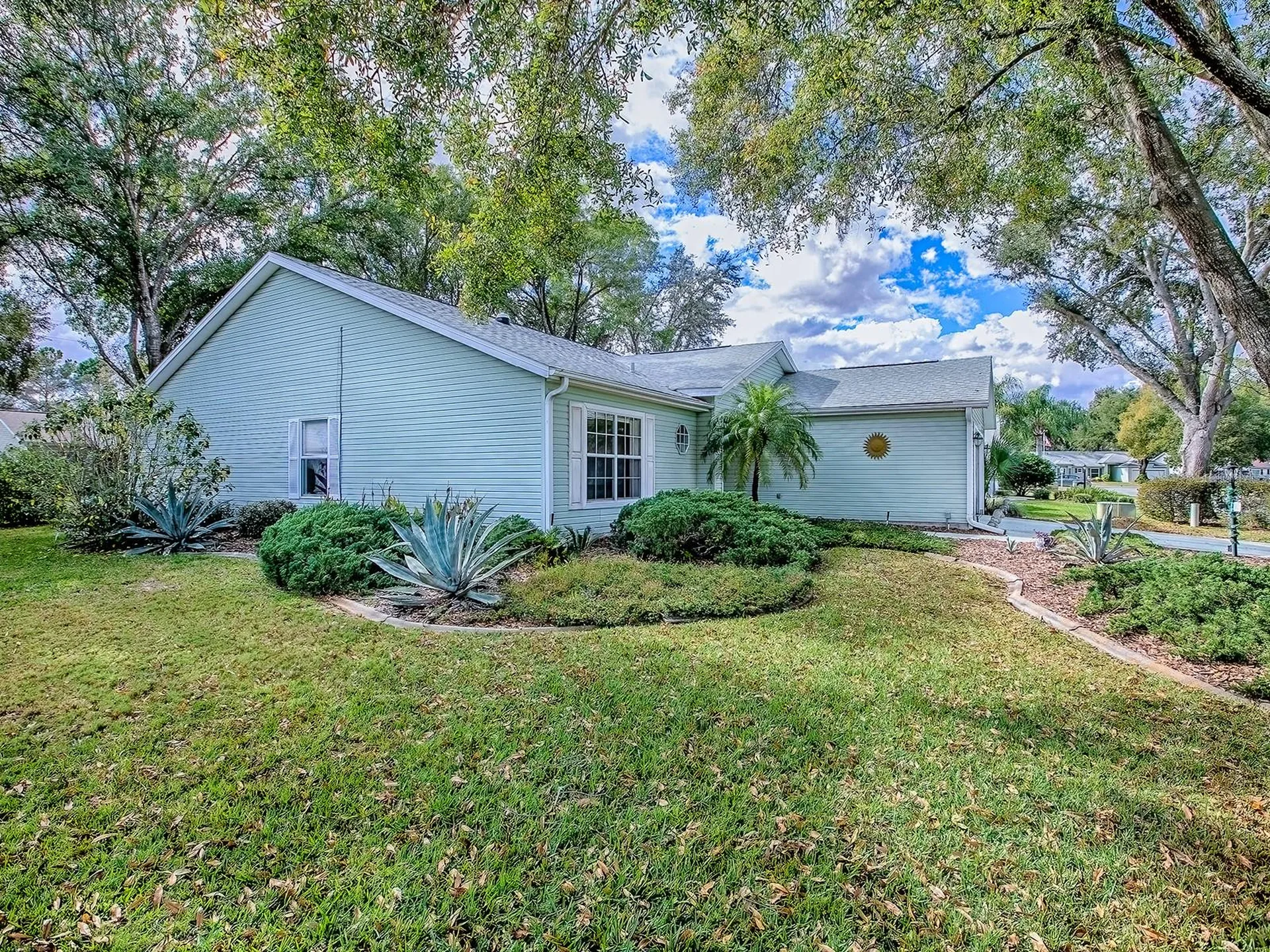 4552 Peach Tree Street Leesburg FL 34748