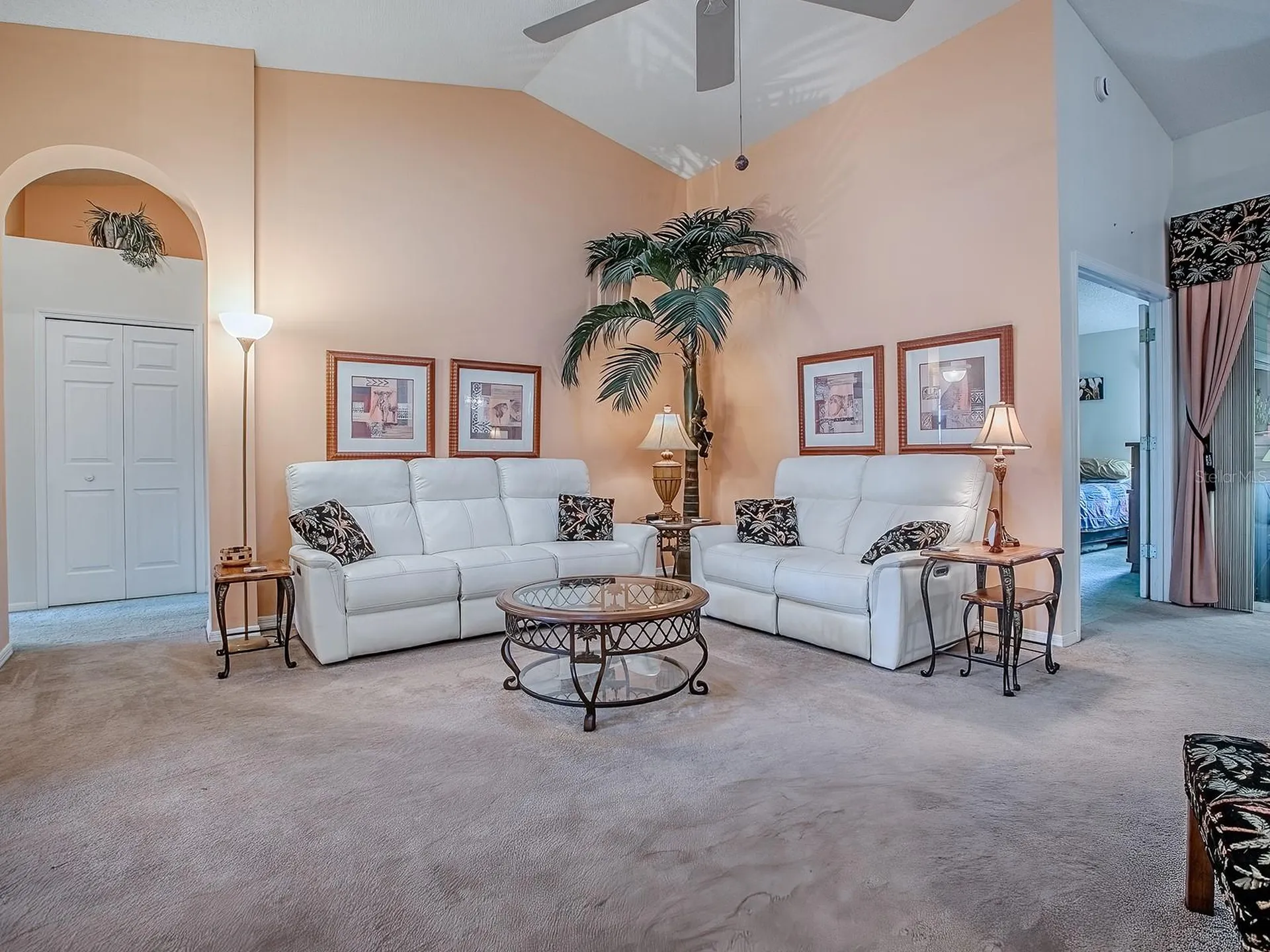 4552 Peach Tree Street Leesburg FL 34748