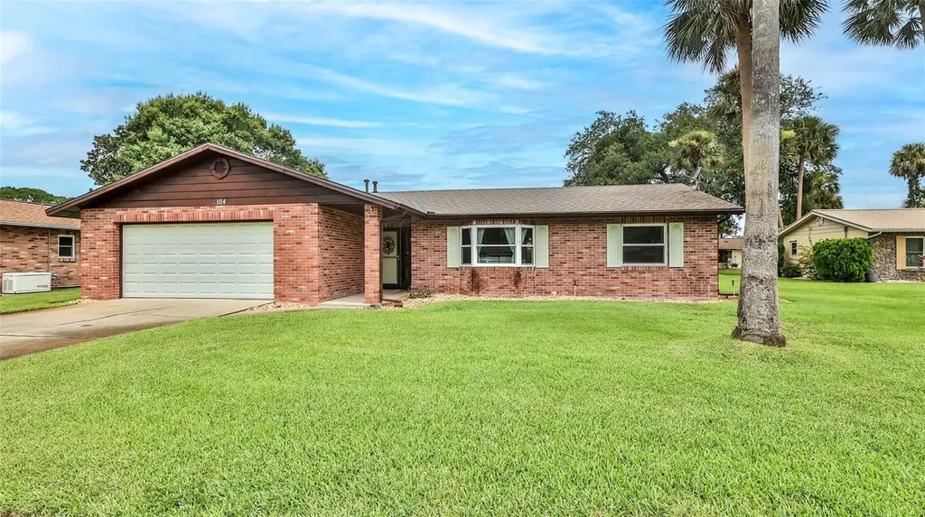 104 Nathan Hale Court Daytona Beach FL 32119