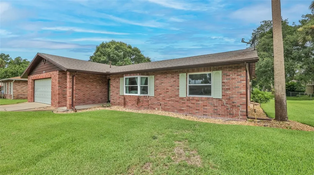 104 Nathan Hale Court Daytona Beach FL 32119