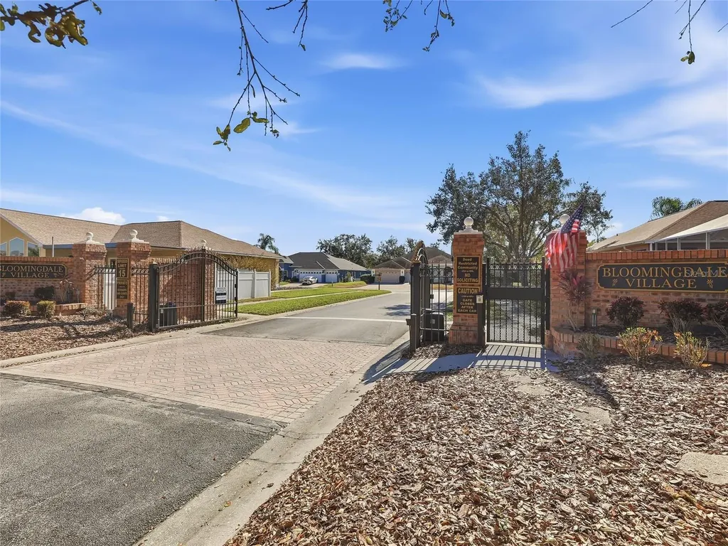 1512 Crooked Stick Drive Valrico FL 33596