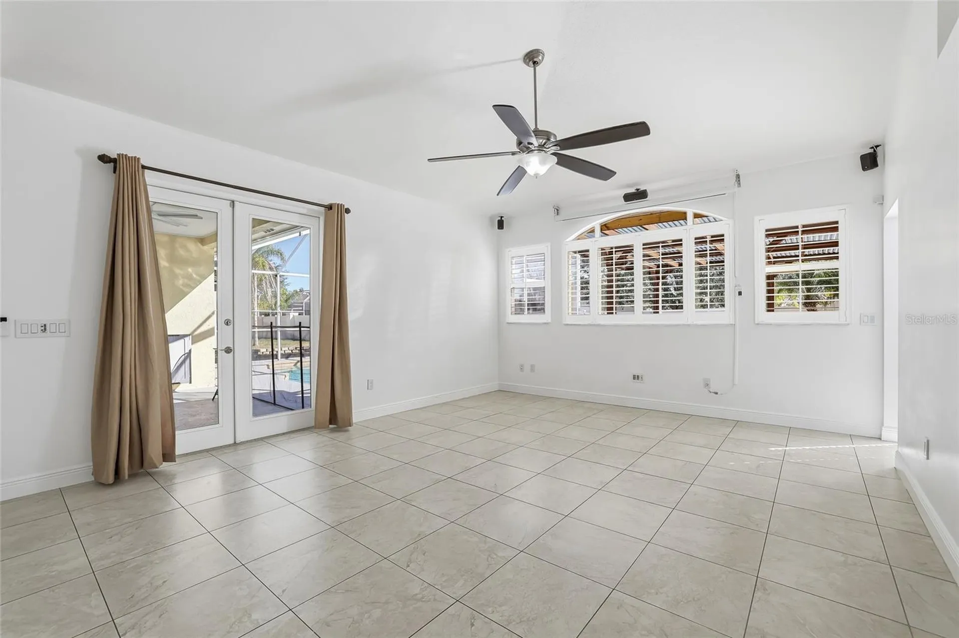1512 Crooked Stick Drive Valrico FL 33596
