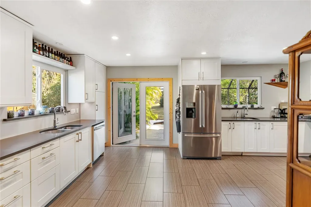 5482 Beneva Woods Circle Sarasota FL 34233