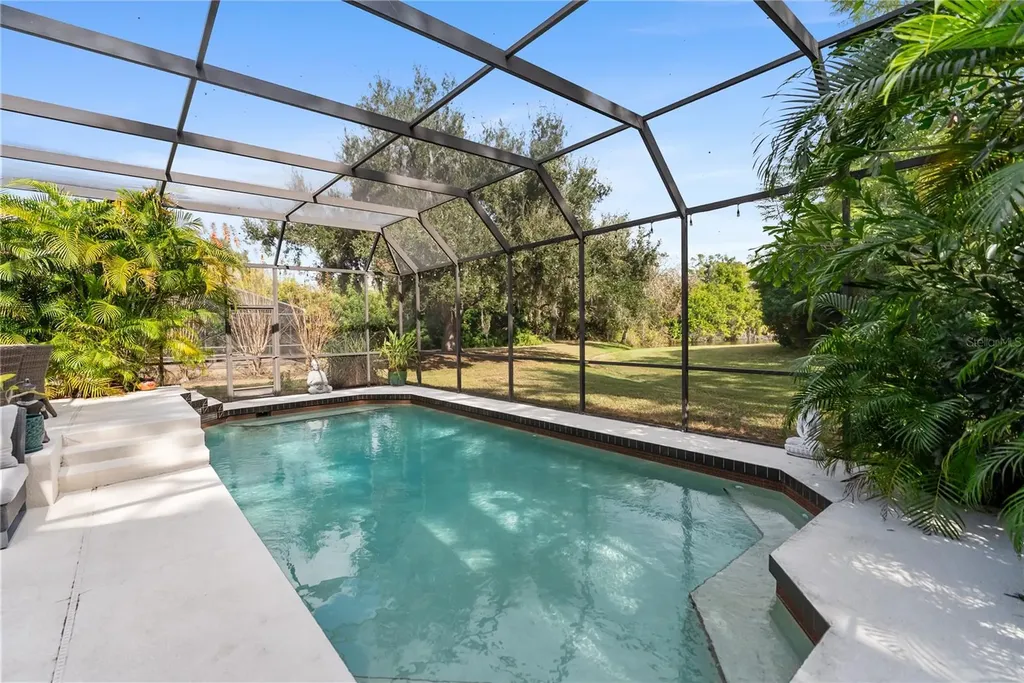 5482 Beneva Woods Circle Sarasota FL 34233