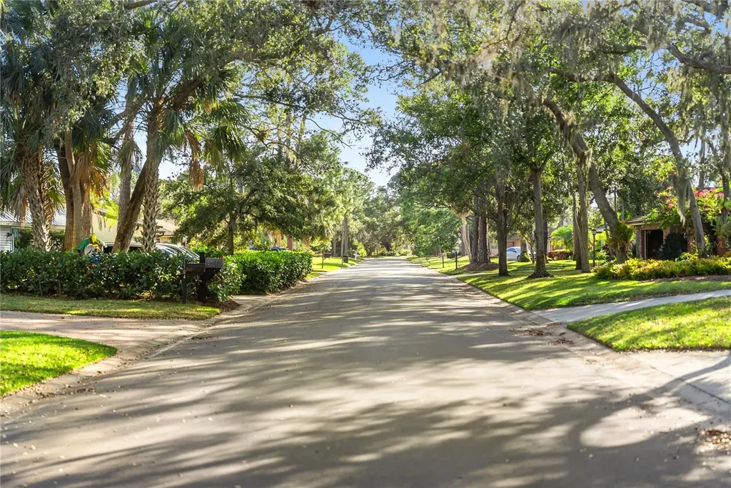 5482 Beneva Woods Circle Sarasota FL 34233