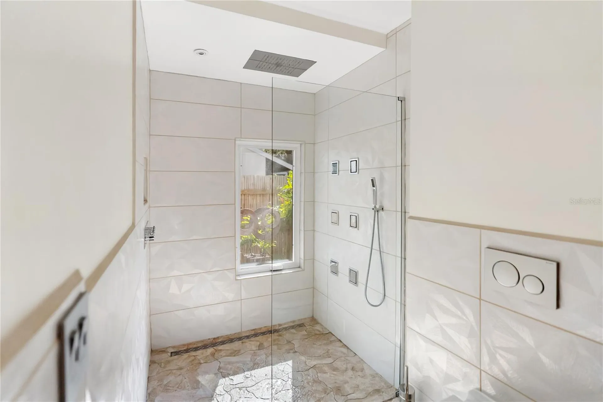 5482 Beneva Woods Circle Sarasota FL 34233
