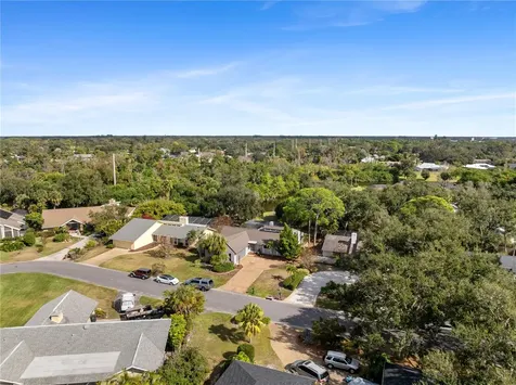 5482 Beneva Woods Circle Sarasota FL 34233