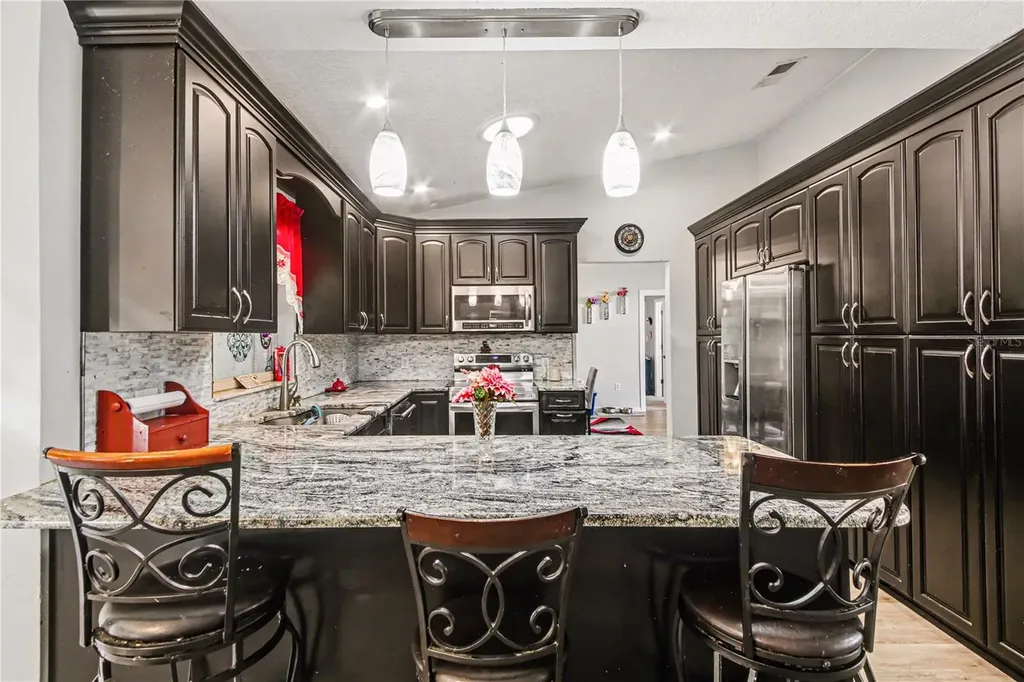 18 Weston Road Leesburg FL 34748