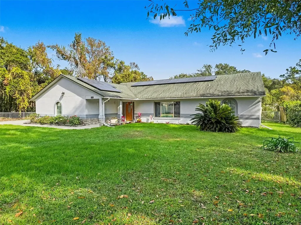 18 Weston Road Leesburg FL 34748