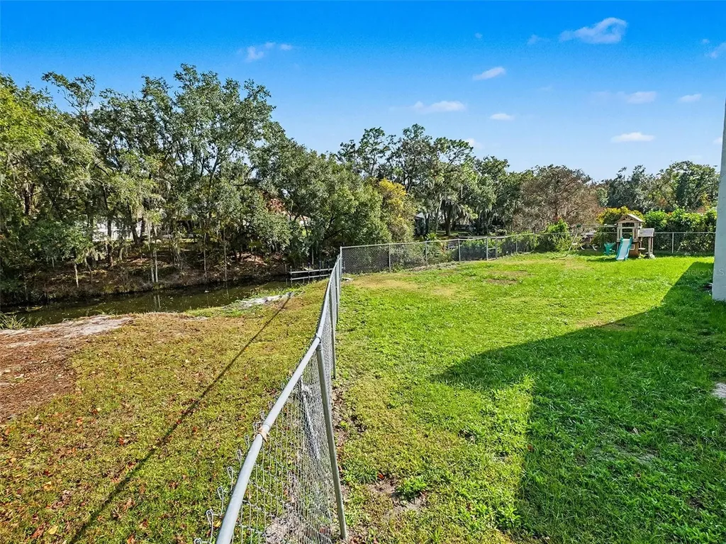 18 Weston Road Leesburg FL 34748
