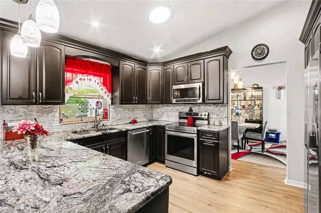 18 Weston Road Leesburg FL 34748