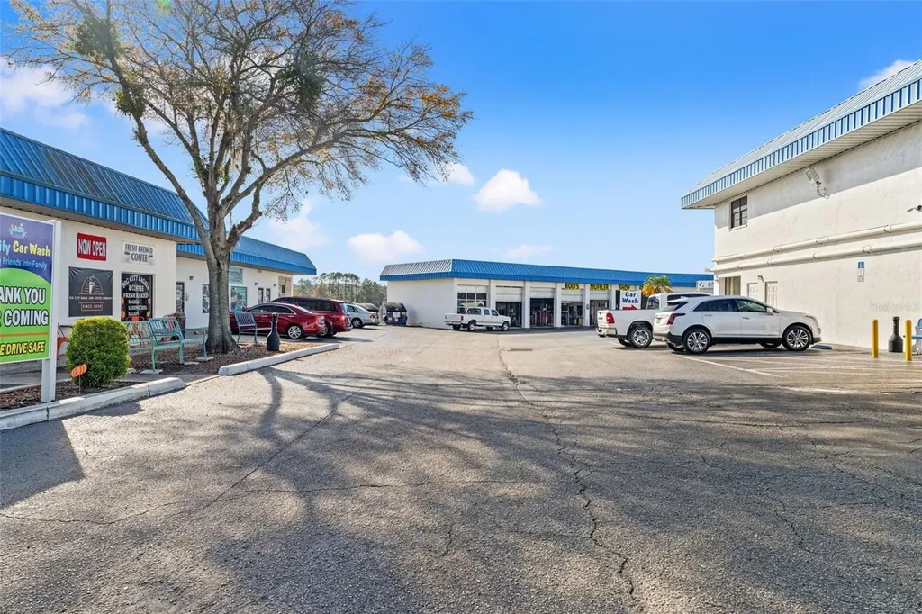 1108 Commercial Way Spring Hill FL 34606