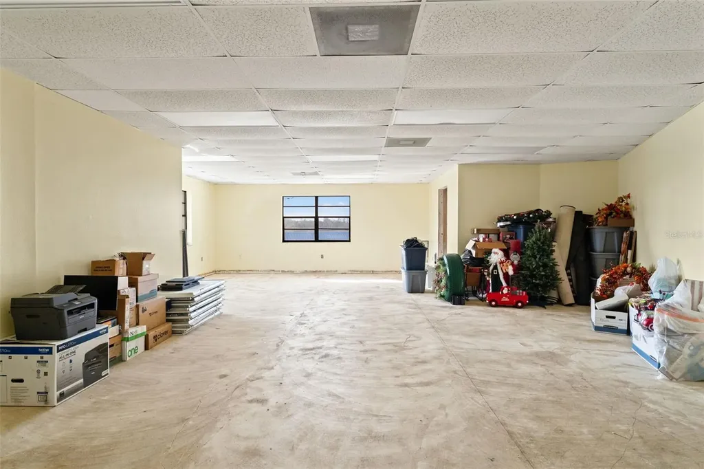 1108 Commercial Way Spring Hill FL 34606