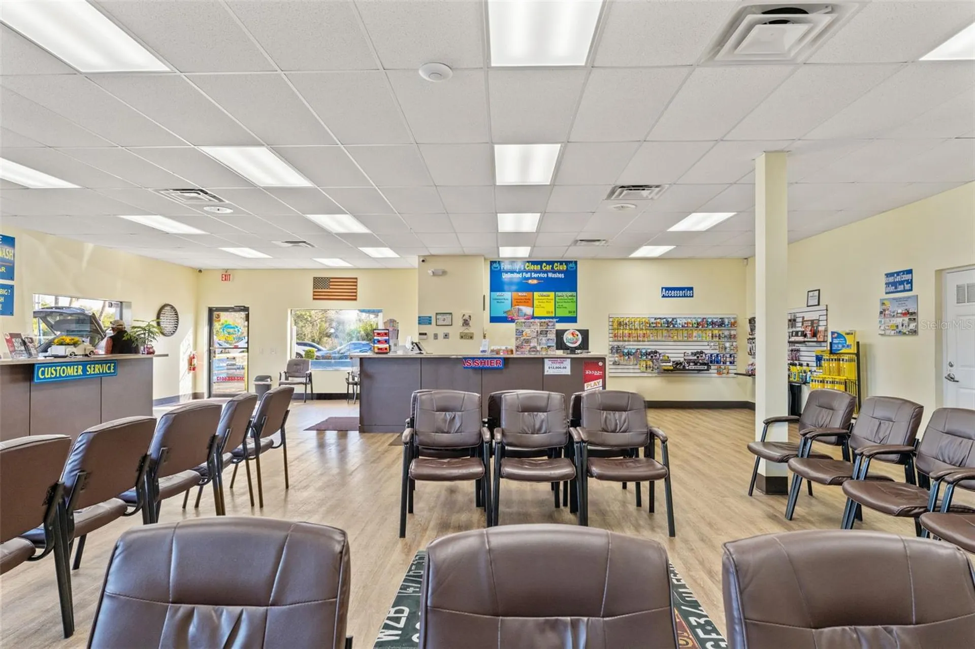 1108 Commercial Way Spring Hill FL 34606