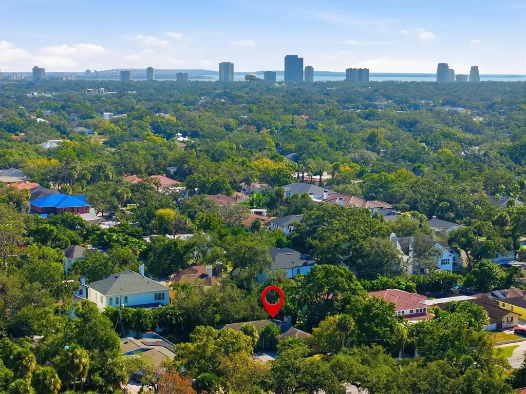 810 S West Shore Boulevard Tampa FL 33609