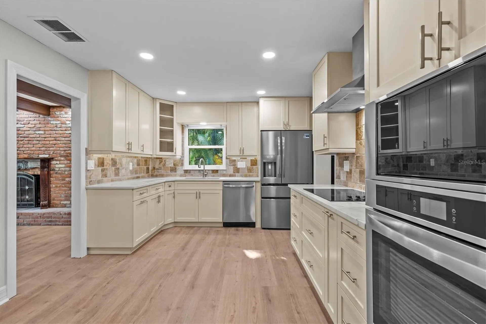 810 S West Shore Boulevard Tampa FL 33609