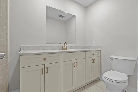 810 S West Shore Boulevard Tampa FL 33609