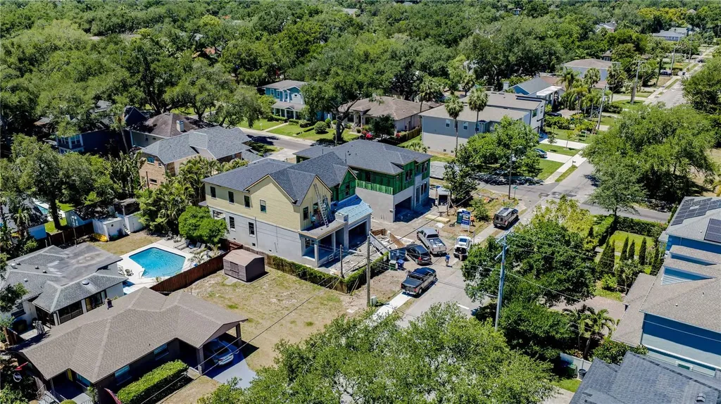 4020 W Cleveland Tampa FL 33611