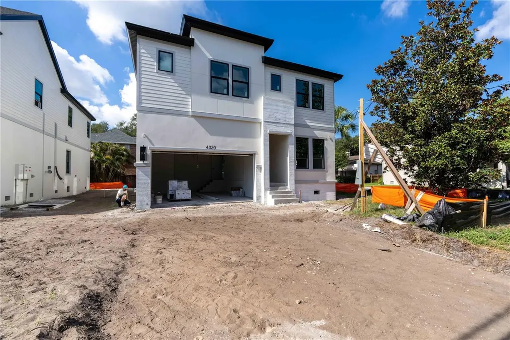 4020 W Cleveland Tampa FL 33611