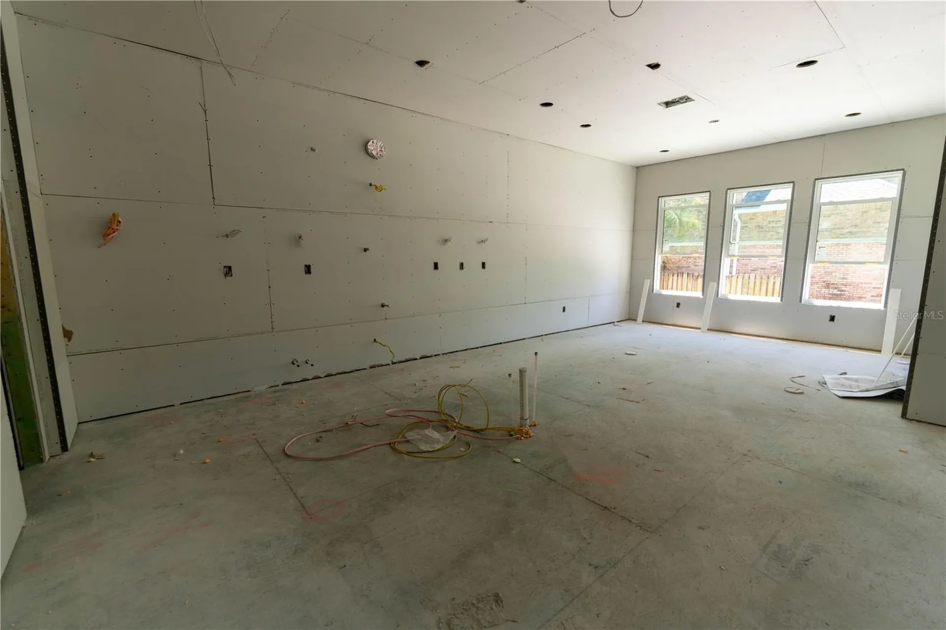 4020 W Cleveland Tampa FL 33611