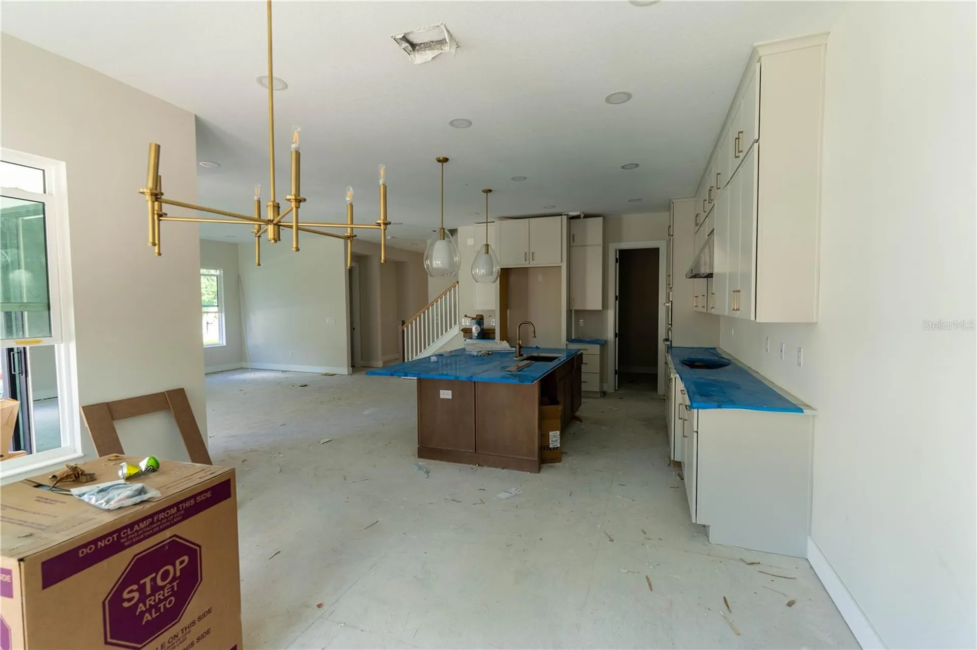4020 W Cleveland Tampa FL 33611