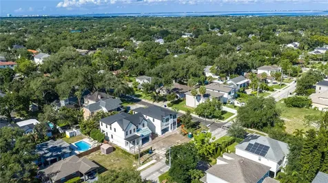 4020 W Cleveland Tampa FL 33611