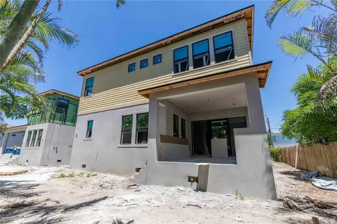 4020 W Cleveland Tampa FL 33611