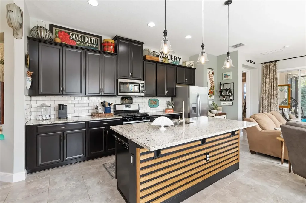 2463 Datura Loop St Cloud FL 34772