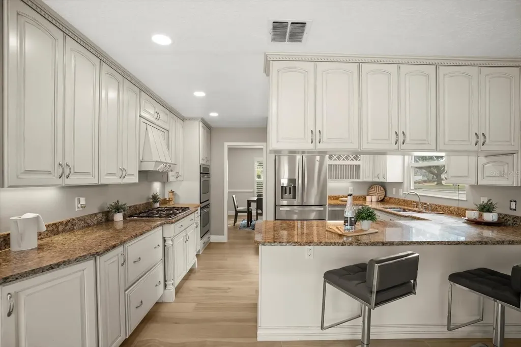 104 Valencia Loop Altamonte Springs FL 32714