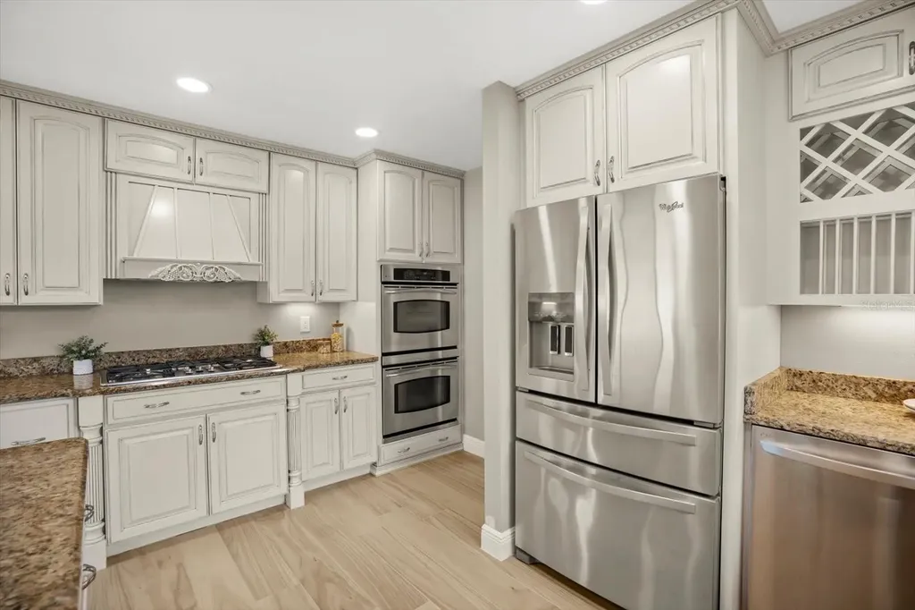 104 Valencia Loop Altamonte Springs FL 32714