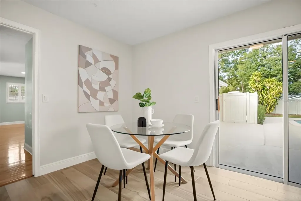 104 Valencia Loop Altamonte Springs FL 32714