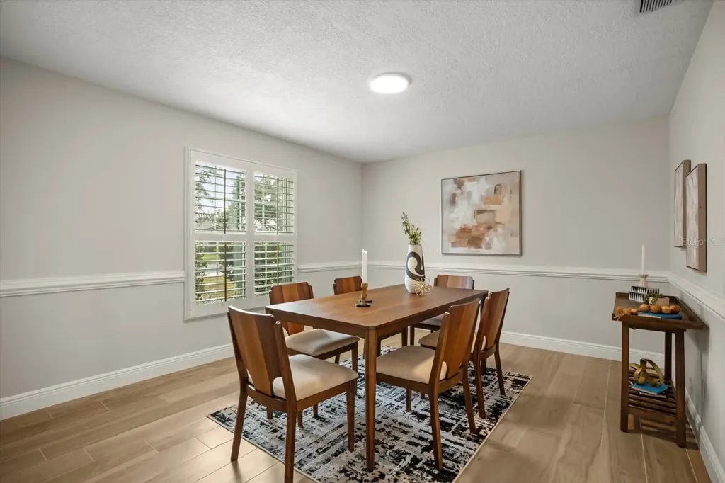 104 Valencia Loop Altamonte Springs FL 32714